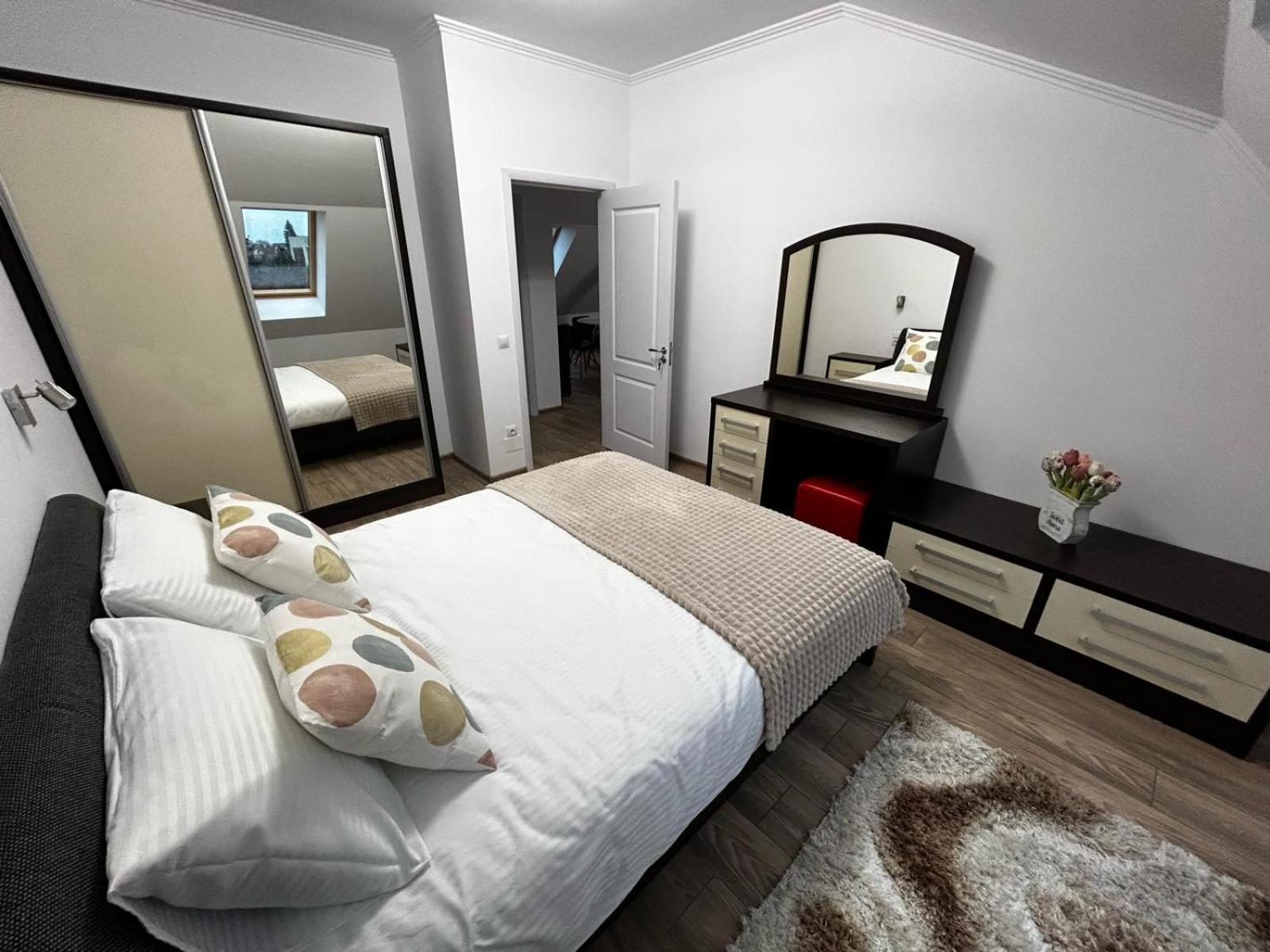 D&M Apartments 2 Сату-Маре Екстер'єр фото